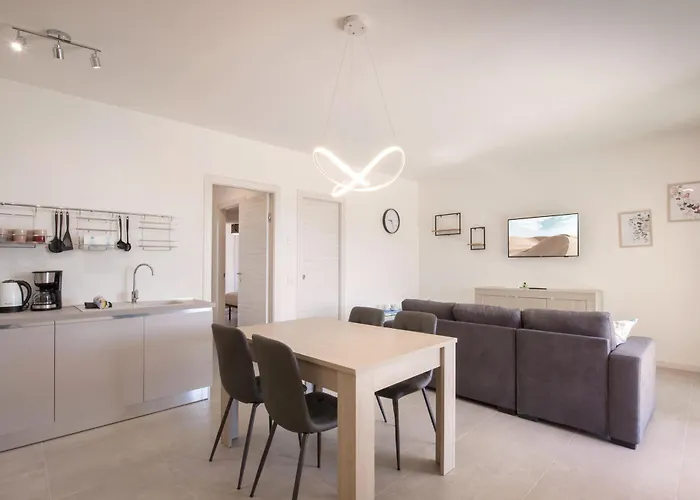 Ginestra Gialla With Pool Apartment