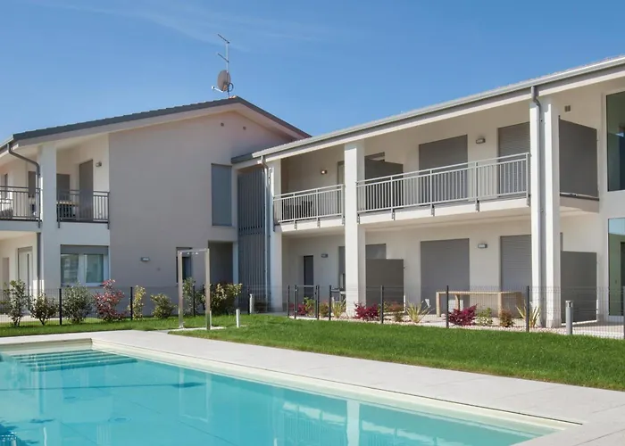 Ginestra Gialla With Pool Lazise