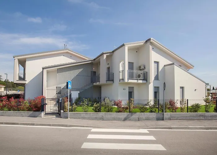 Ginestra Gialla With Pool Apartment Lazise