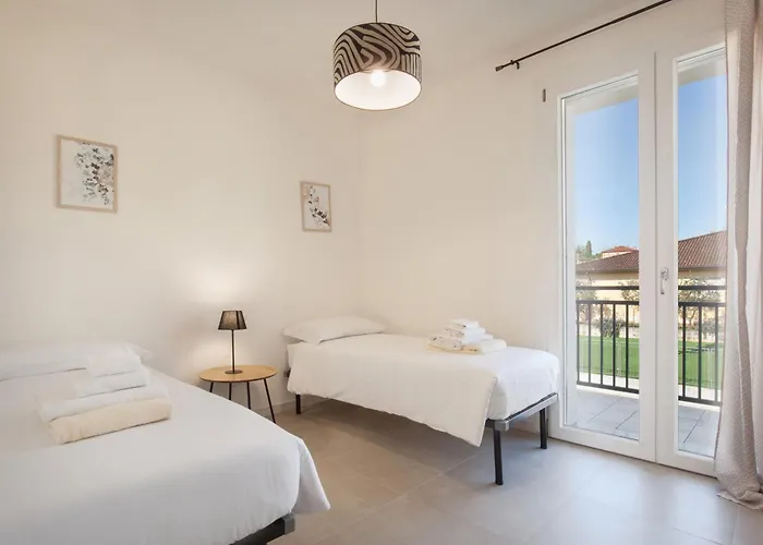 Daire Ginestra Gialla With Pool Lazise