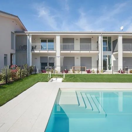Ginestra Gialla With Pool * لاتيزي