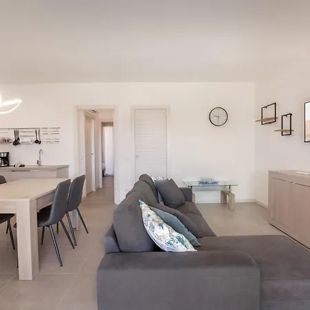 Ginestra Gialla With Pool Apartmán *